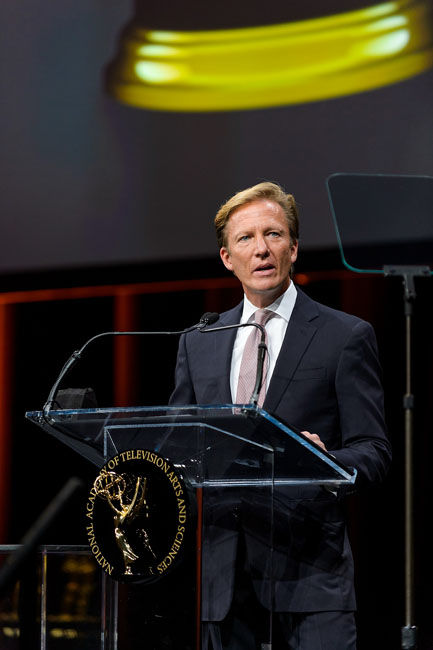 3241_0541lr