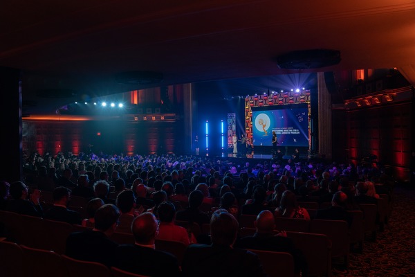 2022_Emmy_Day1_Show_0184_lr